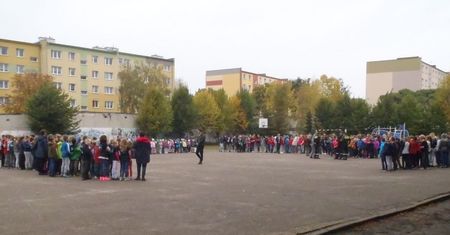 Próbna ewakuacja szkoły w Chodzieży