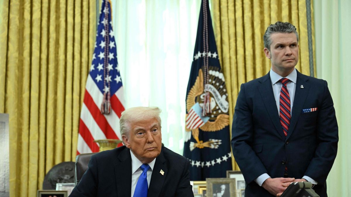 Temporary
US President Donald Trump and Secretary of Defense Pete Hegseth listen during an event in the Oval Office of the White House in Washington, DC, on March 21, 2025. Trump awarded the next-generation F-47 fighter jet contract to Boeing. (Photo by Annabelle Gordon / AFP)
ANNABELLE GORDON