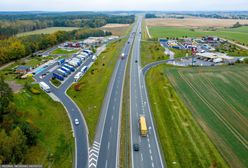 Tankowanie w mieście 6,50 zł, na autostradzie 7 zł. Z czego to wynika?