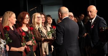 Szczecinek: W Dniu Edukacji Narodowej świętowali uczniowie i nauczyciele