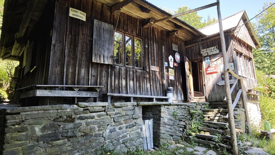 Chatka pod Potrójną