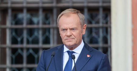 Tusk zabrał głos ws. wymiany więźniów. Podziękował Dudzie