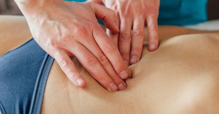 Zabija więcej osób niż HIV. Nie boli, a wyniszcza wątrobę