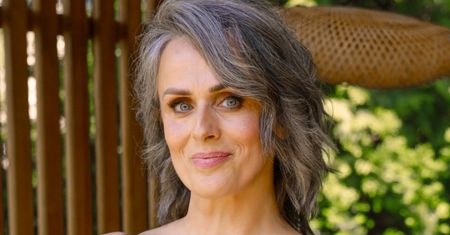 Natalia Niemen pozuje w stroju kąpielowym: "Tłuszczu stan jest stabilny, z tendencją zwyżkową"