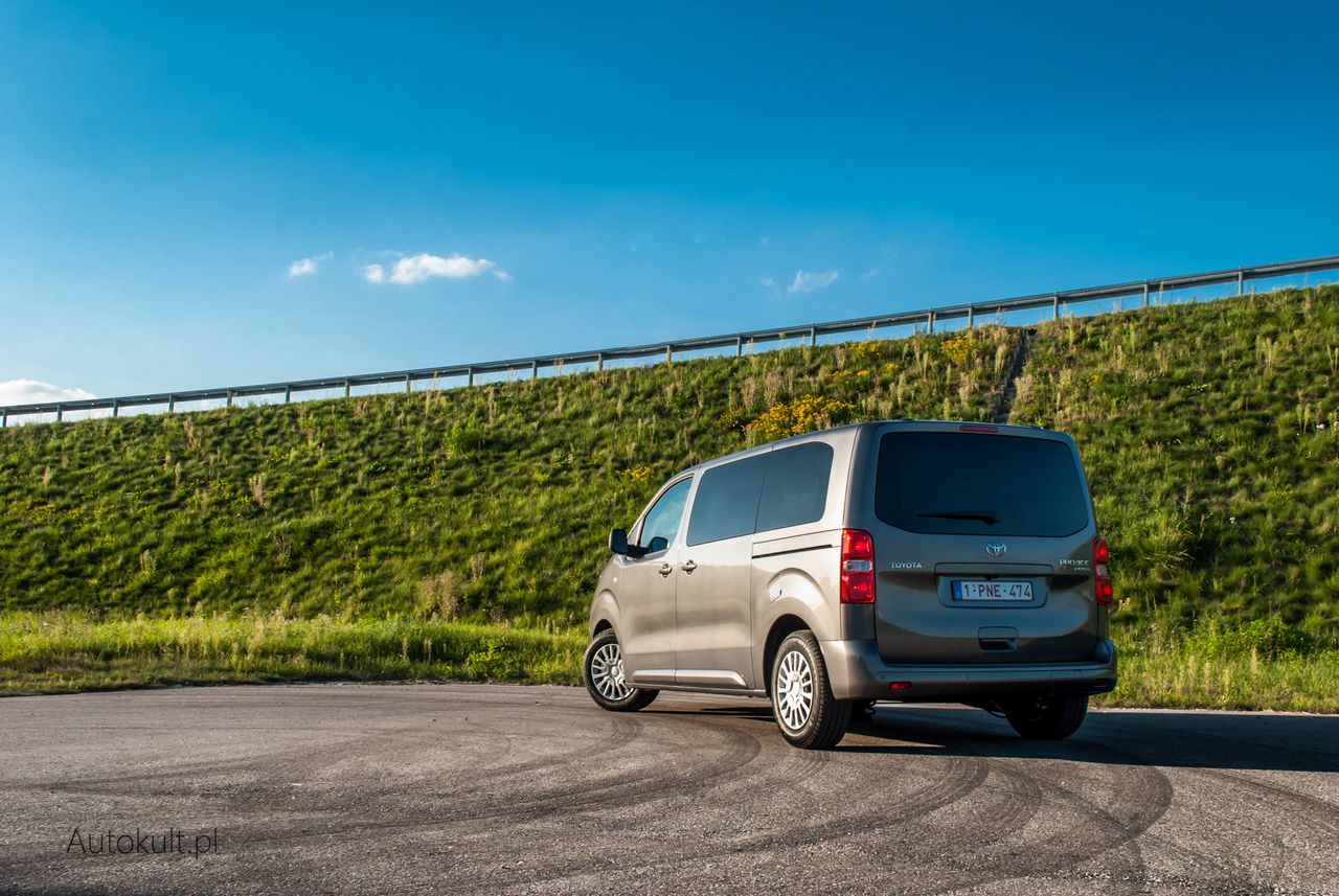 Toyota Proace Verso Family 1,6 D-4D (2016) - z Toyotą jej do twarzy