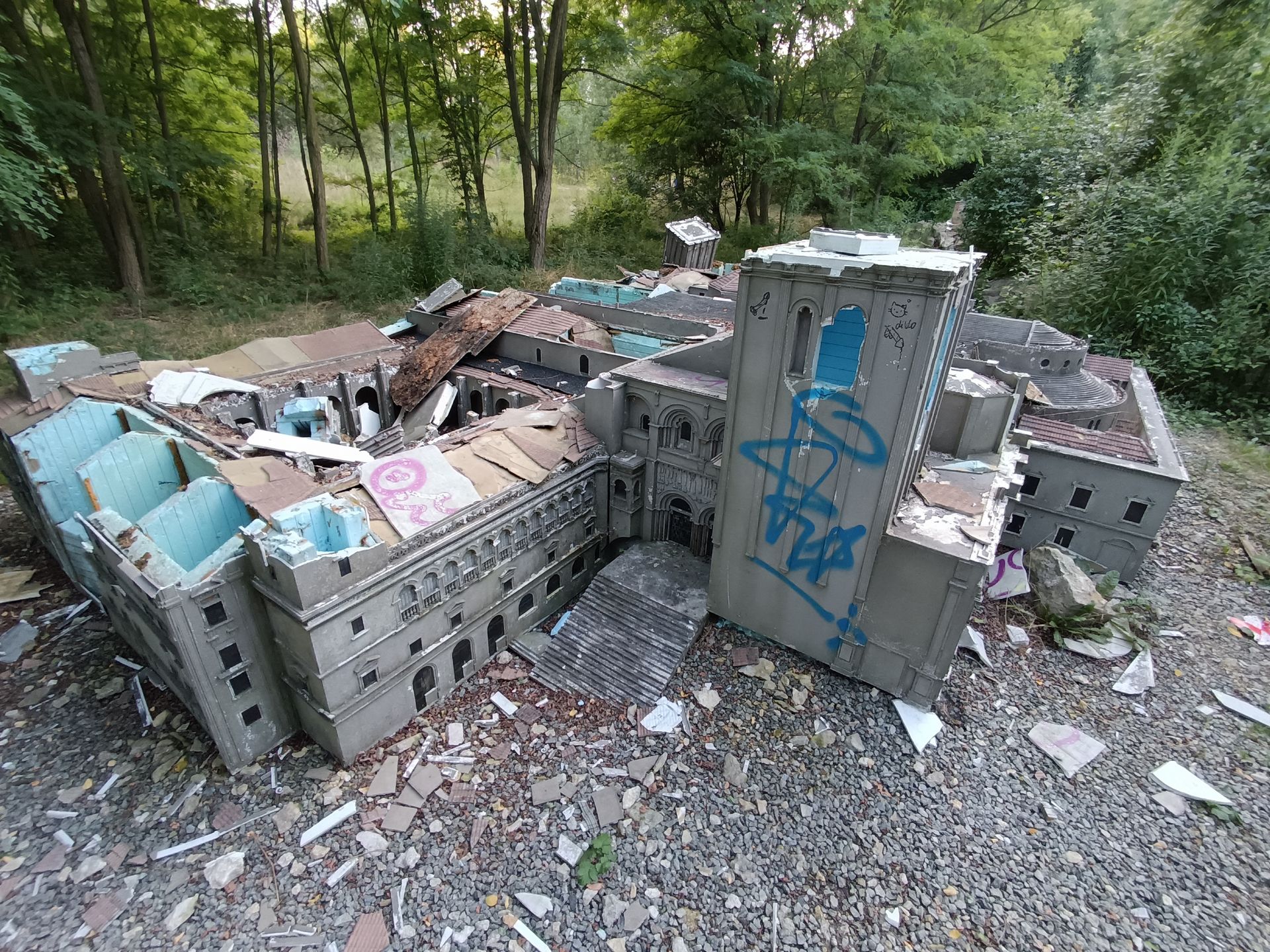Opuszczony Park Miniatur w Częstochowie