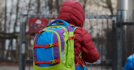 Sześciolatek przyszedł do szkoły sam. Rodzice: Absolutny skandal