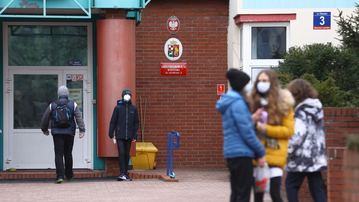 Nauczanie zdalne. Uczniowie klas I-III znowu będą się uczyć w domach