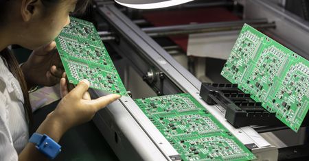 Będą patrzeć Chinom na ręce. Japonia i Holandia dołączą do kontroli produkcji chipów