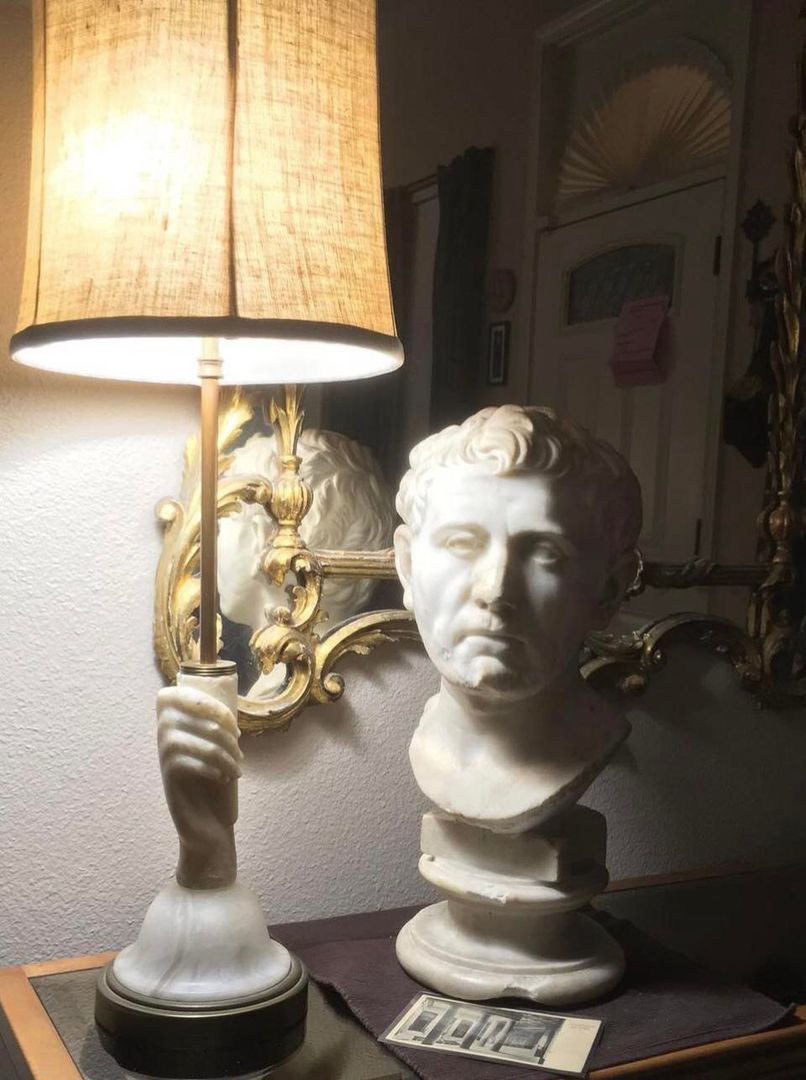 Popiersie stało w domu Amerykanki