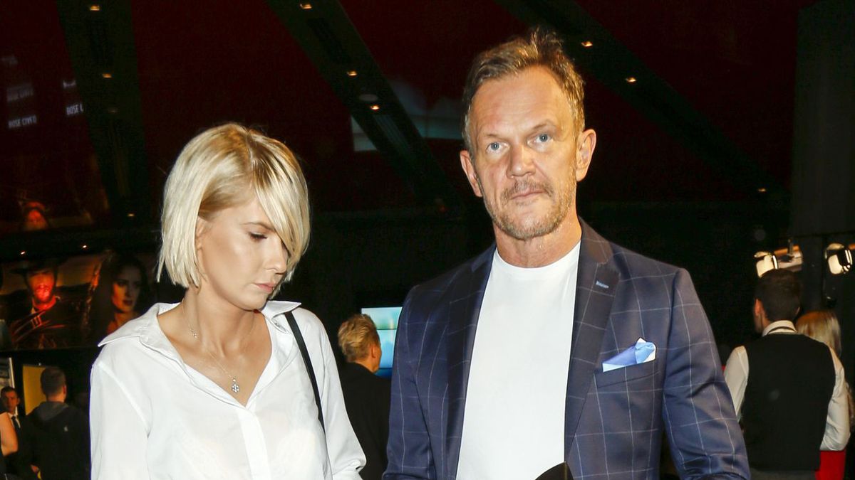 Antyszczepionkowcy nękają Cezarego Pazurę