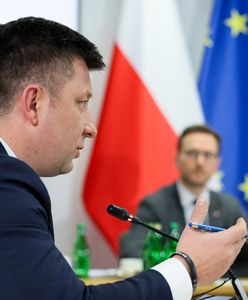 Dworczyk przed komisją. Nagle pojawił się nowy mail