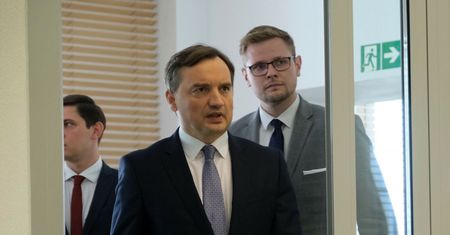 Konflikt w obozie PiS. Co zrobi Ziobro? "Spotkał się już z Kaczyńskim"