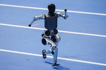 Pokonał ludzi i ustanowił rekord. Robot Shandian robi furorę w Pekinie