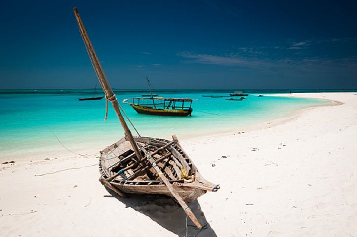 Zanzibar. Rajskie plaże i ryzyko zakażenia się zmutowanym SARS-CoV-2