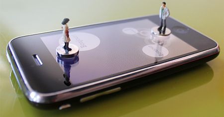 iPhone jako multimedialna część gier [wideo]