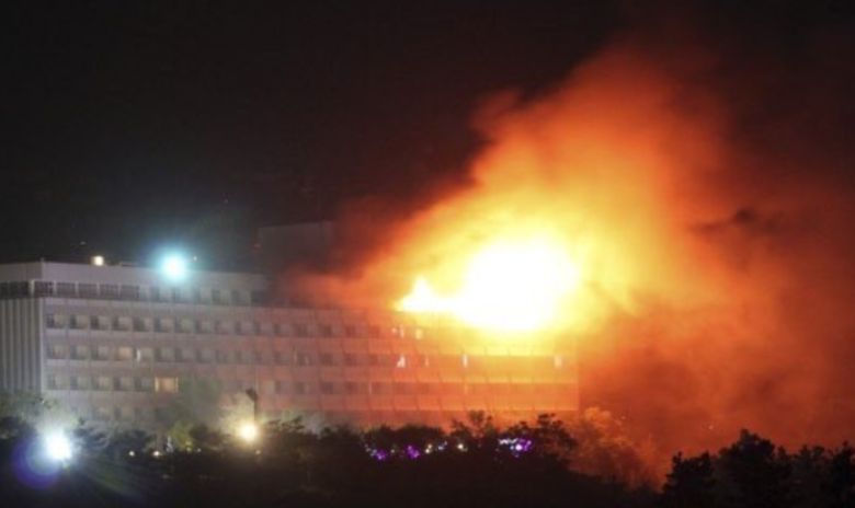 Atak na hotel w Kabulu. Napastnicy otworzyli ogień