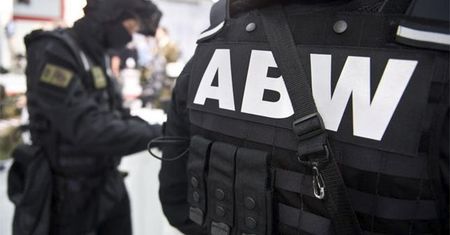 ABW zatrzymała 5 osób z gangu handlarzy alkoholem. Straty szacuje się na 50 mln zł