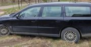 Włodawa: Nietrzeźwy kierowca uderzył w ogrodzenie. Zareagował właściciel posesji