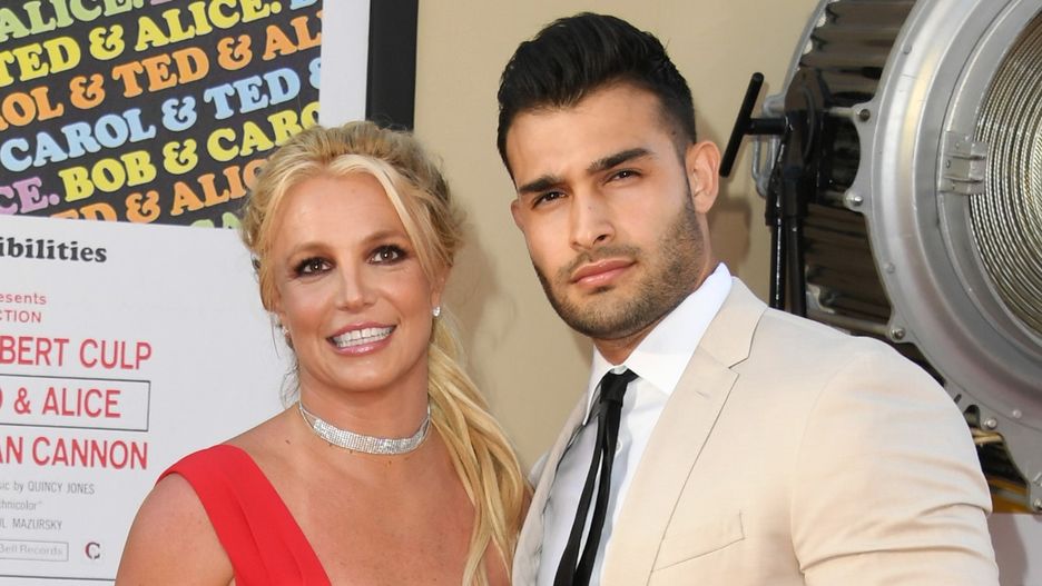 Mąż Britney Spears przyłapany przez paparazzi 