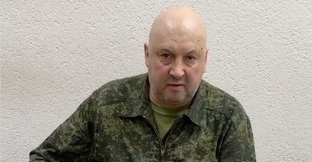 "Generał Armageddon" wrócił. Surowikin pojawił się w Afryce