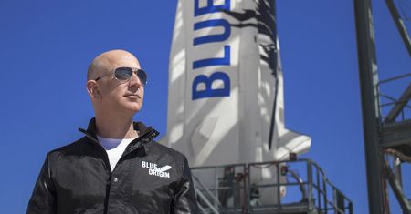 Już dziś Bezos wyruszy na podbój kosmosu. Gdzie i kiedy obejrzymy start rakiety?