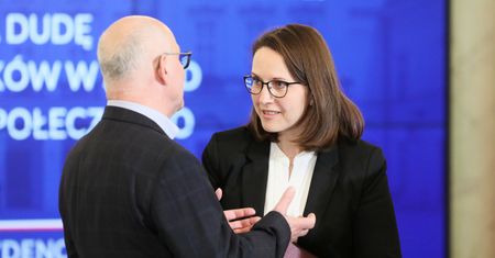 Skarbówka prześwietla konta Polaków? Minister finansów podaje liczby