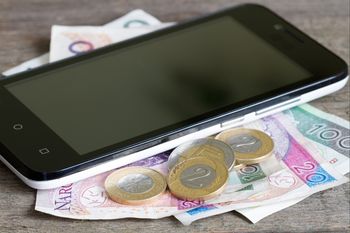 Nowa metoda kradzieży pieniędzy. Podała kody, straciła 30 tys. zł