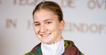 Księżniczka Elżbieta zaczęła naukę w szkole wojskowej