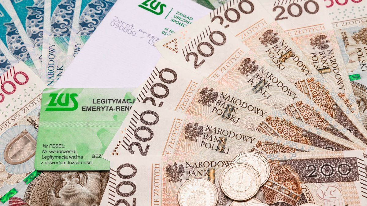 Stock Karol Porwich
Fot. Karol Porwich/East News, Czestochowa, 31.12.2024. Emerytura - sesja ilustracyjna.
KP