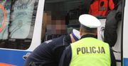 Grodzisk Wielkopolski: Wypadek na Osiedlu Wojska Polskiego. Pijany pieszy wtargnął pod samochód. Trafił do szpitala