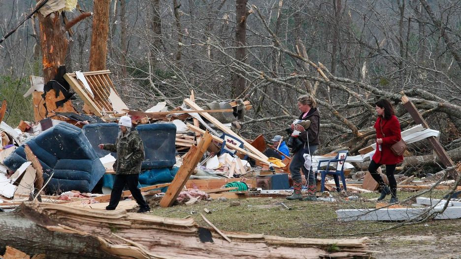Tornado w USA - 23 ofiary tornado, które w niedzielę 3 marca nawiedziło Alabamę.