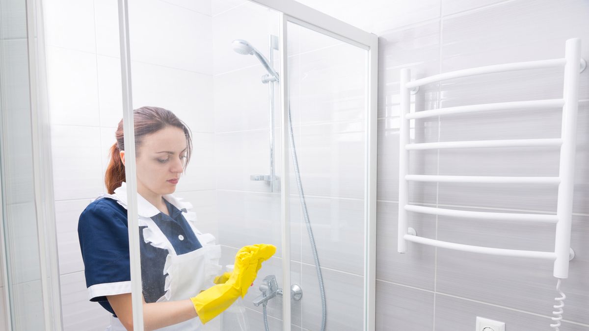 Jak odnowić kabinę prysznicową - sposoby 1