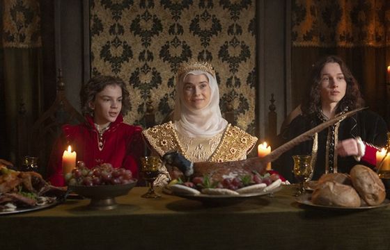 Czy „Królowie” się udali? Recenzja nowego serialu historycznego TVP