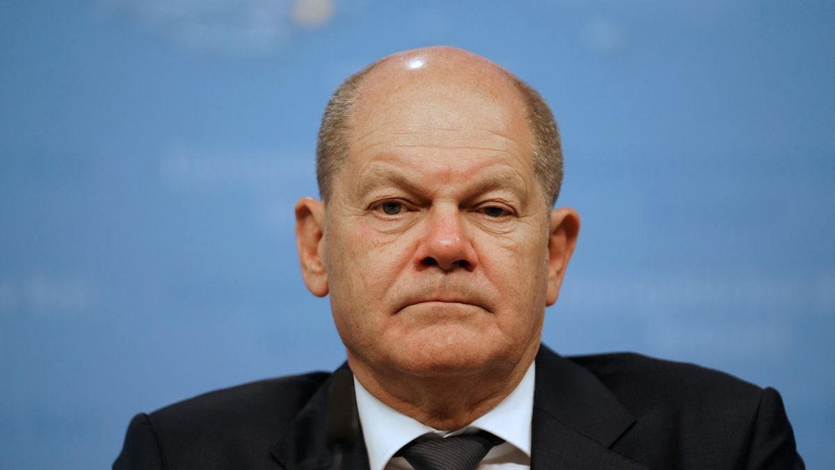 BRUSSELS, BELGIUM - OCTOBER 27:  Chancellor of Germany Olaf Scholz talks with media at press conference at the end of EU Leaders Summit on October 27, 2023 in Brussels, Belgium. After days spent deliberating on the language in their statement in support of both Israel's right to defend as well as raising concern for Palestinian civilians in Gaza, the EU leaders are set to push for humanitarian aid corridors into besieged Gaza. On October 7, Hamas launched a deadly attack in southern Israel that sparked a retaliatory siege of Gaza. (Photo by Pier Marco Tacca/Getty Images)