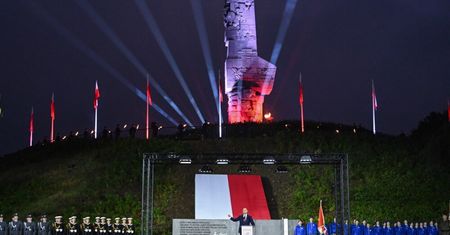 Prezydent na Westerplatte: domagam się jednoznacznie reparacji od Niemiec