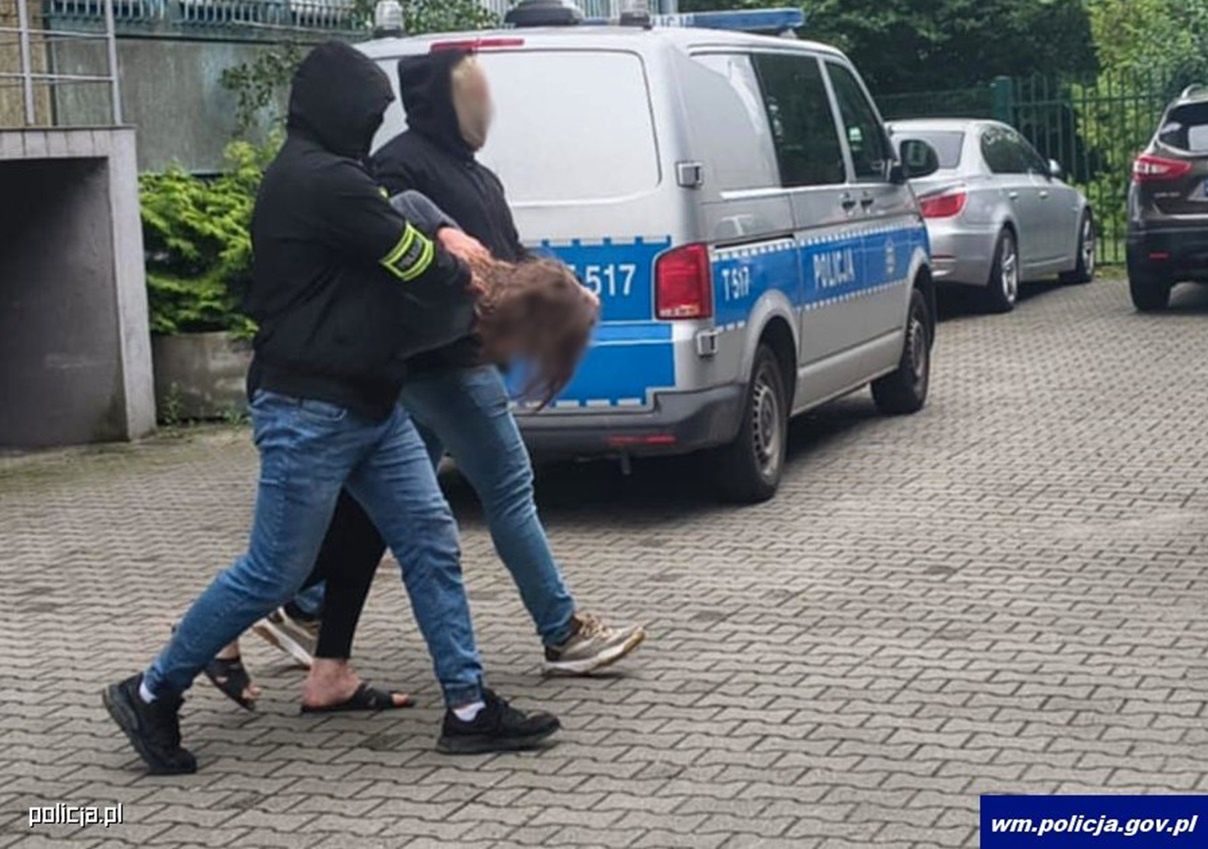 Chciał uciec z kraju. Podejrzany o zabójstwo rodziców trafił do aresztu