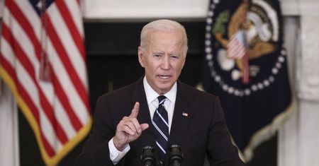 Restrykcje w USA. Pracownicy małych i średnich firm muszą się zaszczepić