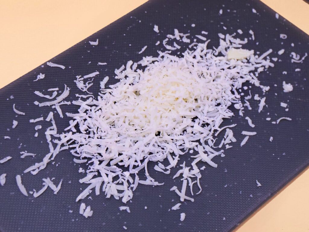 Makaron z kurczakiem i parmezanem przepis
