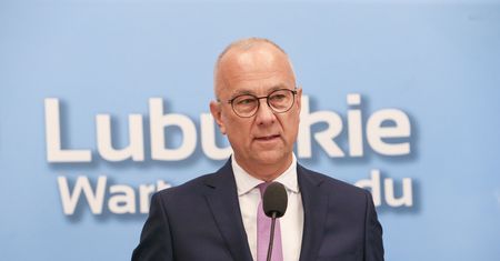 "Złożyłem rezygnację". Marszałek Jabłoński podał się do dymisji