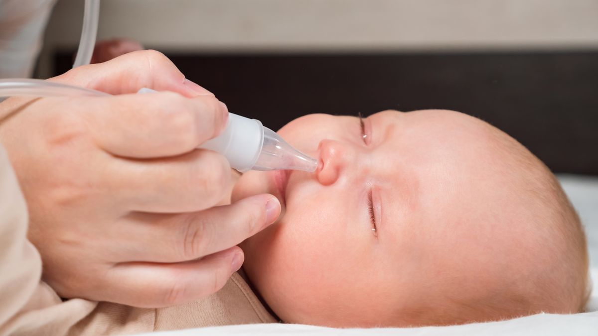 Aspirator do nosa pomaga oczyścić nos najmłodszym dzieciom