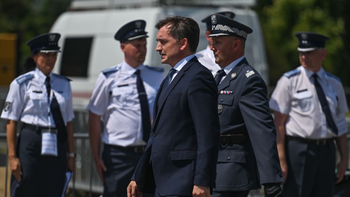 Zbigniew Ziobro (C), Minister of Justice, Prosecutor General, and Jacek Kitlinski (R), general of the Prison Service, begin the celebration of the Prison Service Day at Pilsudski Square in Warsaw.
On Friday, July 01, 2022, in Warsaw, Poland. (Photo by Artur Widak/NurPhoto via Getty Images)