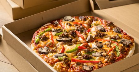 Dlaczego pudełka są kwadratowe, a pizza okrągła? Oto wyjaśnienie