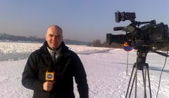 Reporter „Faktów” po 27 latach pożegnał się z TVN. Napisze o kulisach stacji