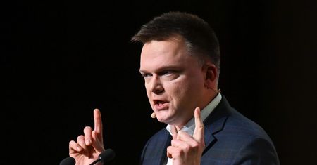 "Wszystko jak krew w piach". Hołownia zwrócił się do Tuska
