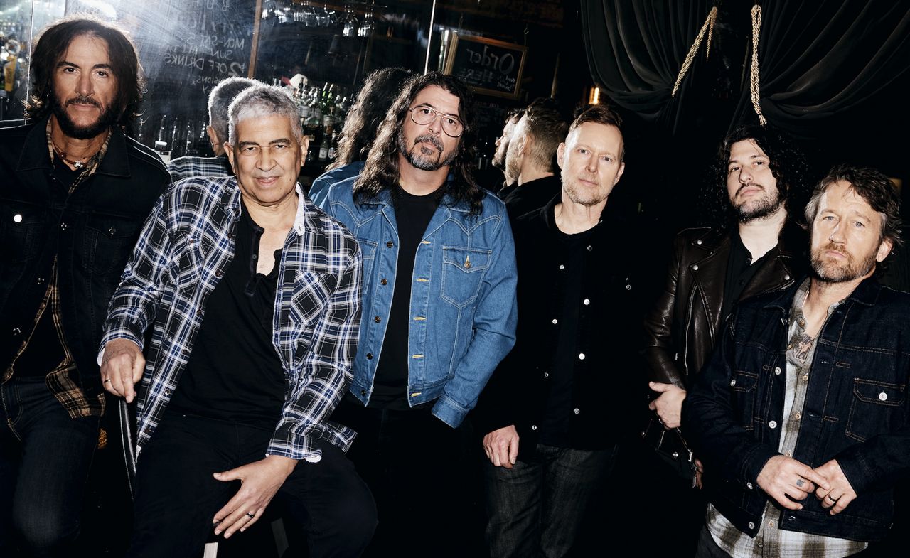 Nowy singiel Foo Fighters. Grohl w ostrzejszym tonie