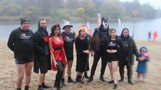 Gniezno: Królewskie Morsy rozpoczęły jubileuszowy 10. sezon