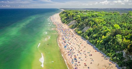 Wakacje 2021. Nadmorskie miejscowości najbardziej popularne wśród turystów