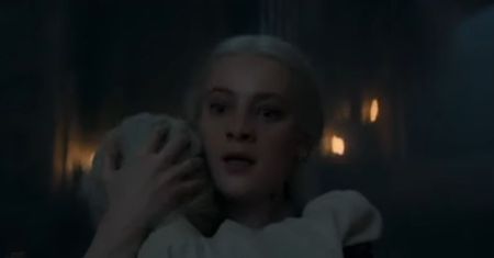 "Ród smoka": Showrunner tłumaczy brutalną scenę z pierwszego odcinka drugiego sezonu