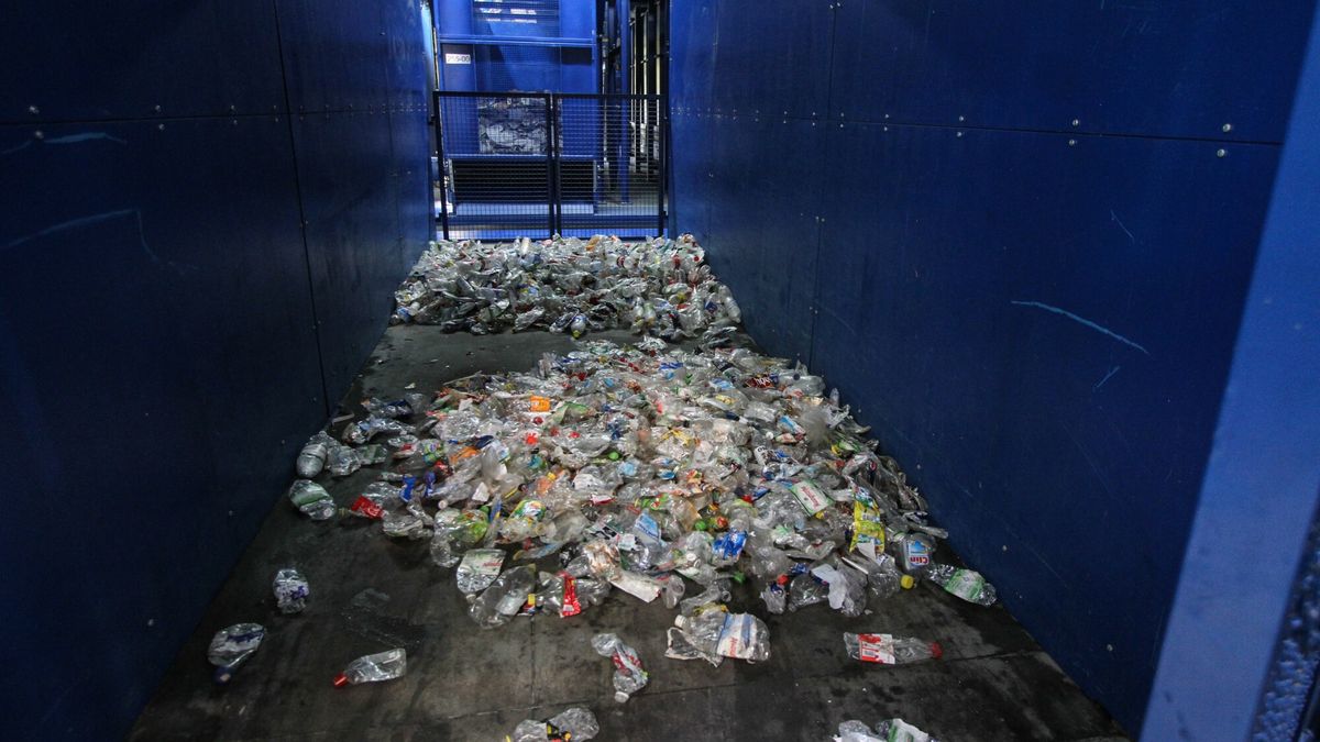 Znaleziono zwłoki niemowlęcia w sortowni śmieci.